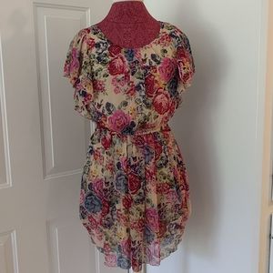 NWT Floral tunic made by ANGIE size Small